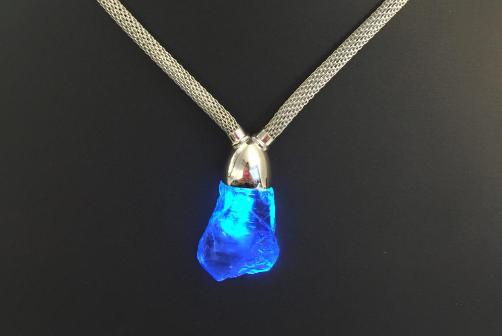 (English) Artistic - Blue Pulse Necklace